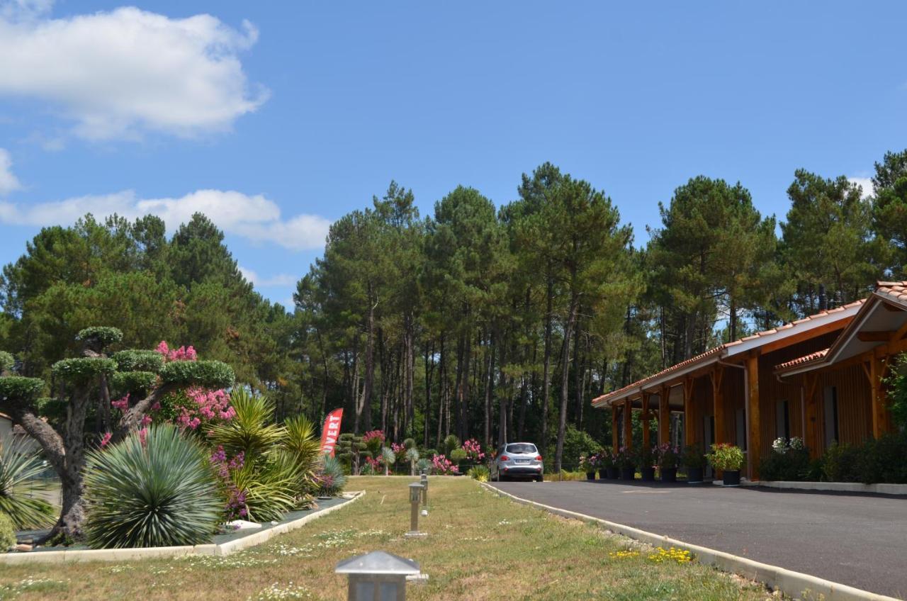 L'Hotel Du Lac קסטלז'לו מראה חיצוני תמונה