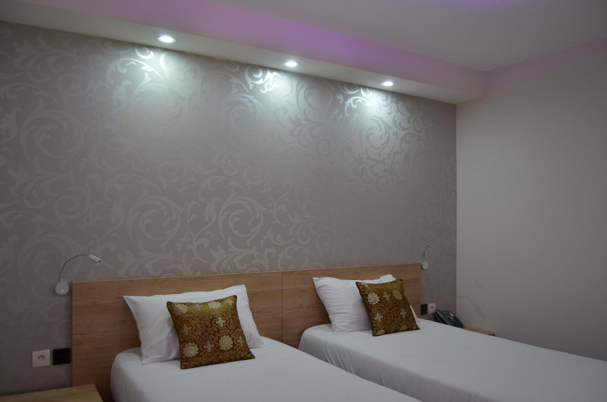 L'Hotel Du Lac קסטלז'לו מראה חיצוני תמונה